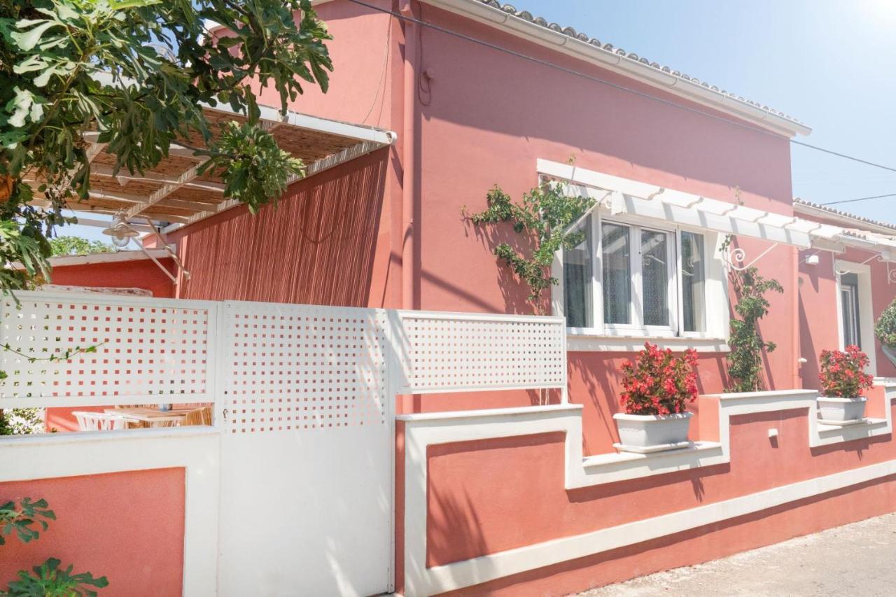 Villa Lefko'S House- Contemporary, Fully Renovated House Kassiopi Exterior foto