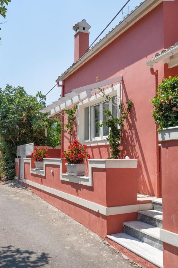 Villa Lefko'S House- Contemporary, Fully Renovated House Kassiopi Exterior foto