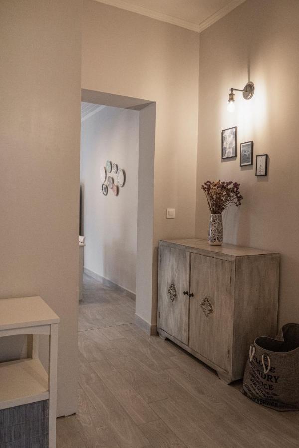 Villa Lefko'S House- Contemporary, Fully Renovated House Kassiopi Exterior foto
