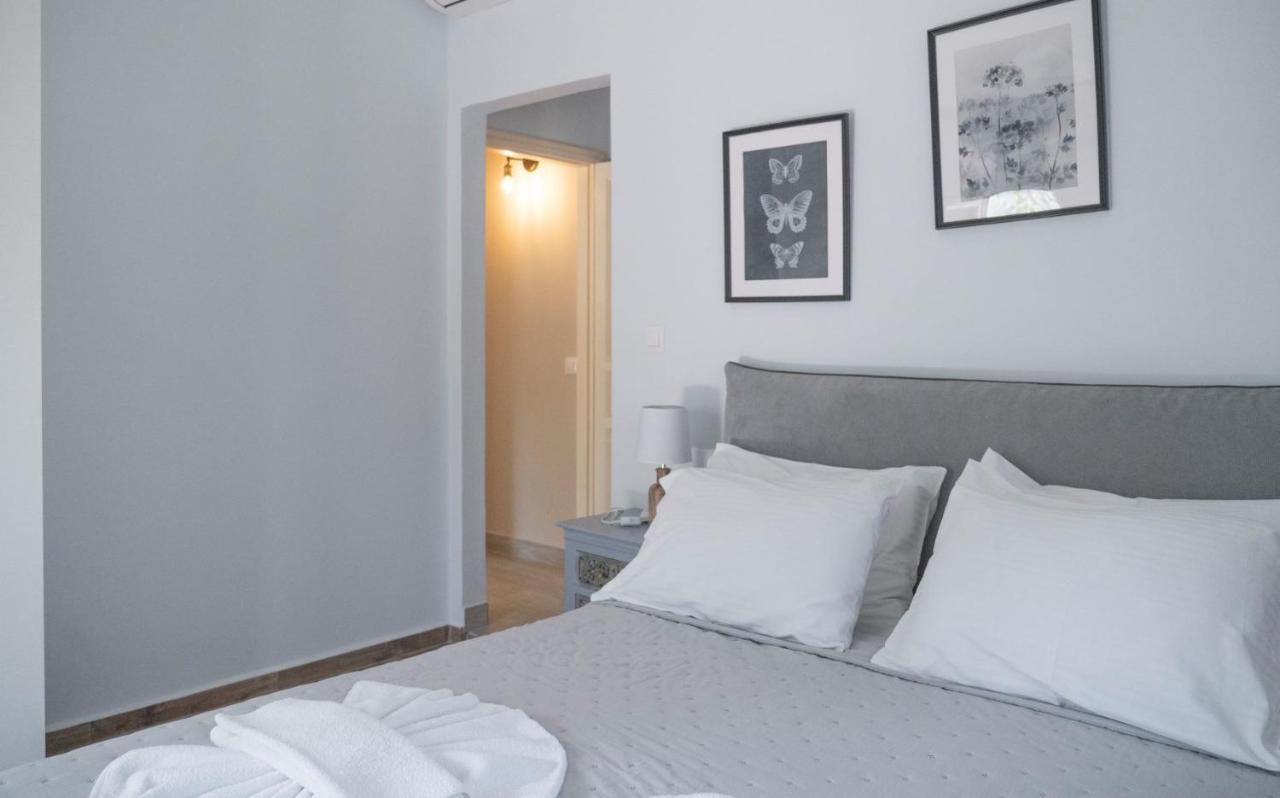 Villa Lefko'S House- Contemporary, Fully Renovated House Kassiopi Exterior foto